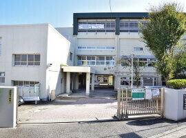 横浜市立笹下中学校まで990m